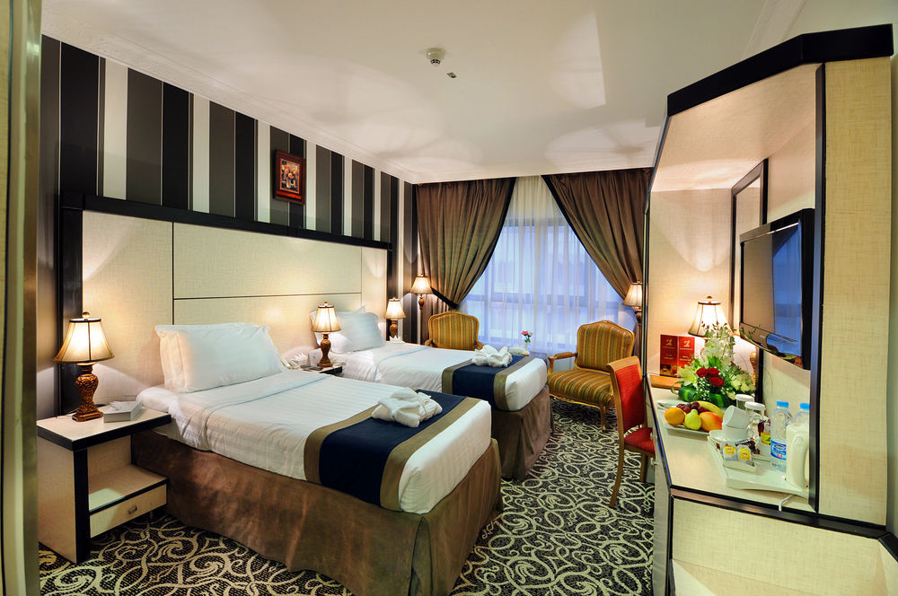 אל-מדינה Zowar International Hotel מראה חיצוני תמונה